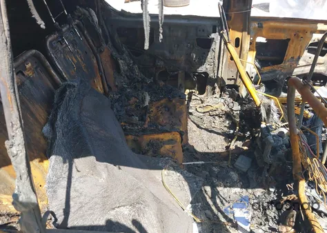 2000 Honda Passport Ex/Lx from USA, damaged, VIN 4S6CK58W2Y4413610